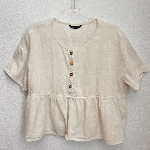 💖5 for $50💖OFFWHITE Cropped Peplum light weight top with half button up babydoll - Picture 3 of 9